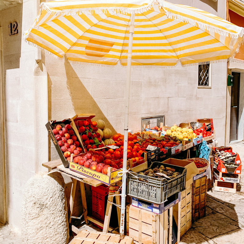 Typischer Obststand in Sizilien